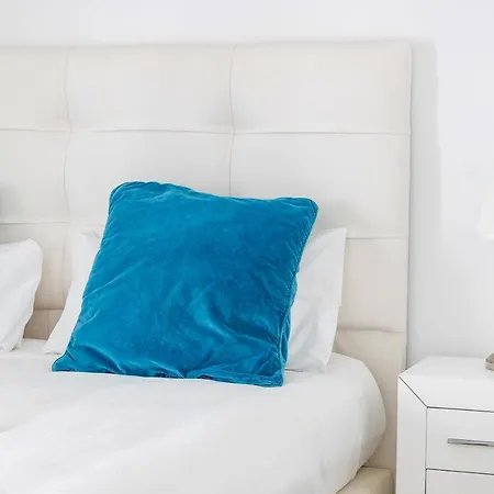 Apartment Oleholidays Pb 243 Primera Linea De Mar Puerto Banus *