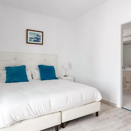 Oleholidays Pb 243 Primera Linea De Mar Puerto Banus *
